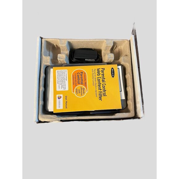 Belkin Wireless Router With Parental Control Web Content Filter - Picture 1 of 4